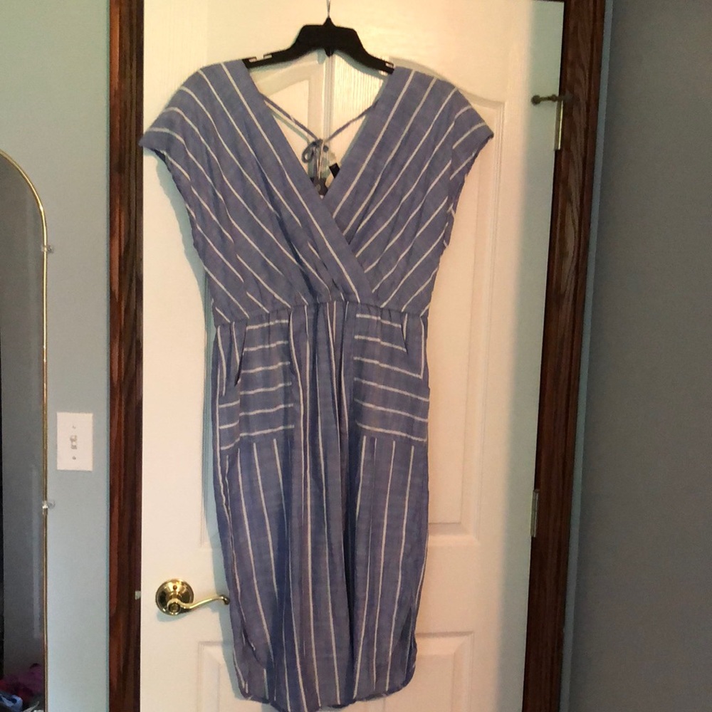 NWT Universal Thread Dress